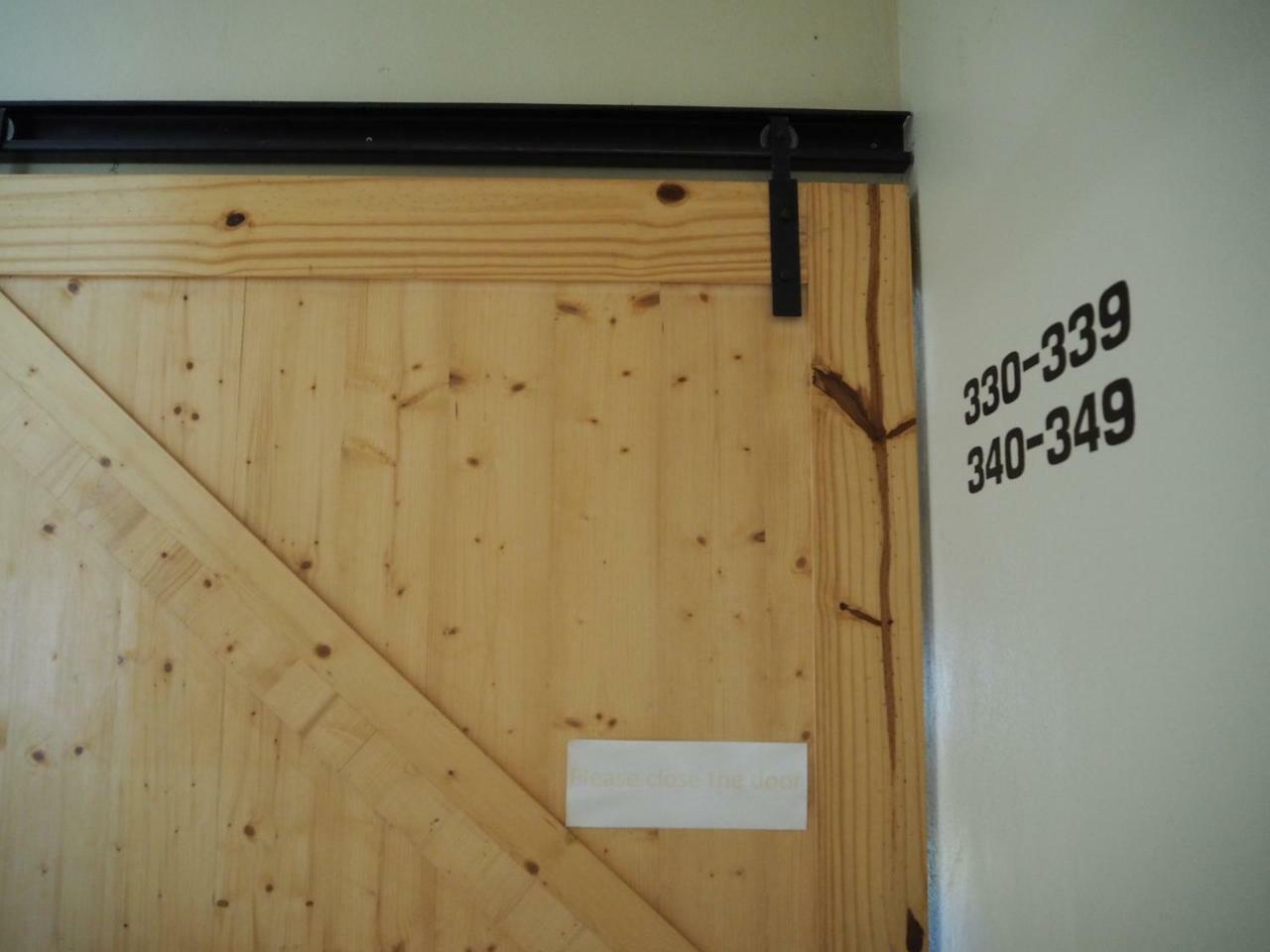 Fin Hostel Co Working Kata Beach  Exterior photo